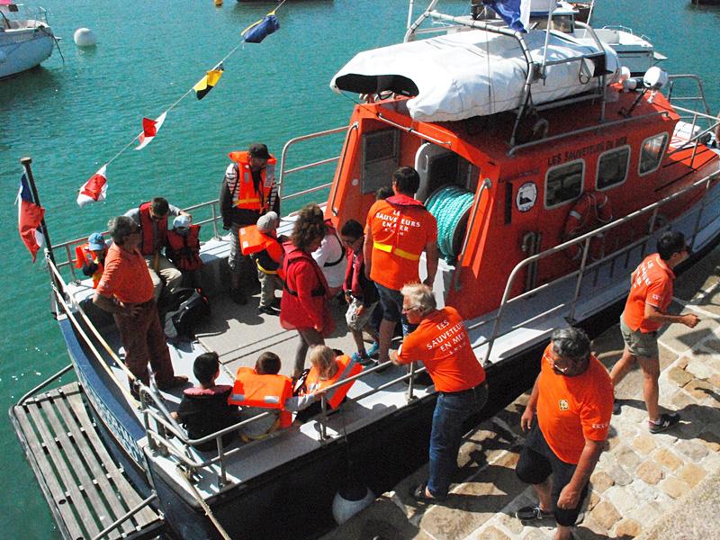 Embarquement à bord de la SNS271 à la Fête de la Mer de Locquirec