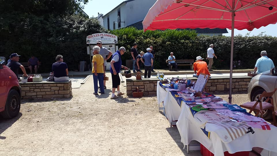 Concours de boules plombées à Primel-Trégastel