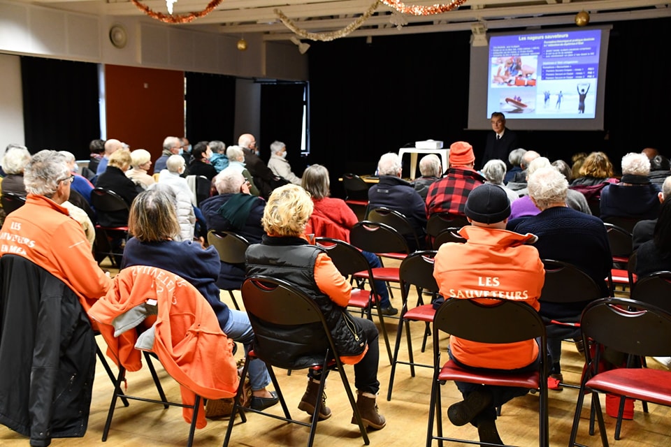 Conférence sur l'histoire de la SNSM à la salle Kasino de Saint-Jean-du-Doigt